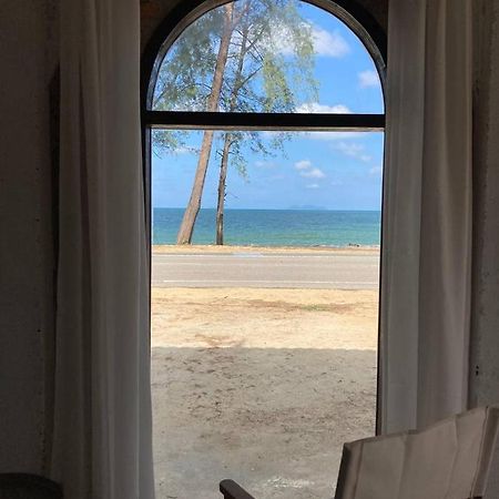 Tamu Beradu Seaview Private Villa 3 Bedroom Dungun Eksteriør bilde